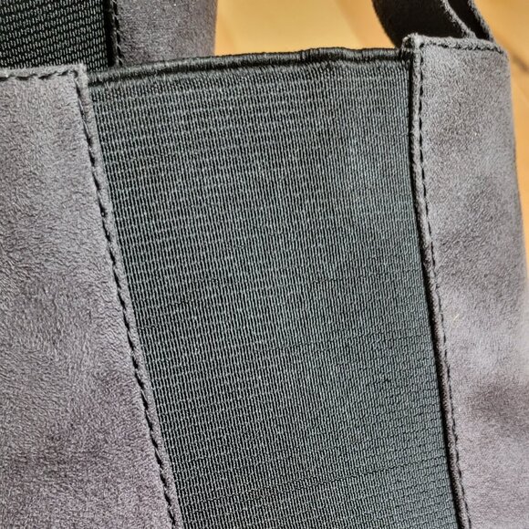 Chelsea Boots - Picture 9 of 11